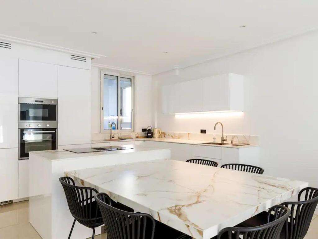 Appartement Avec Terrasse Centre-Ville Croisette Канны Экстерьер фото